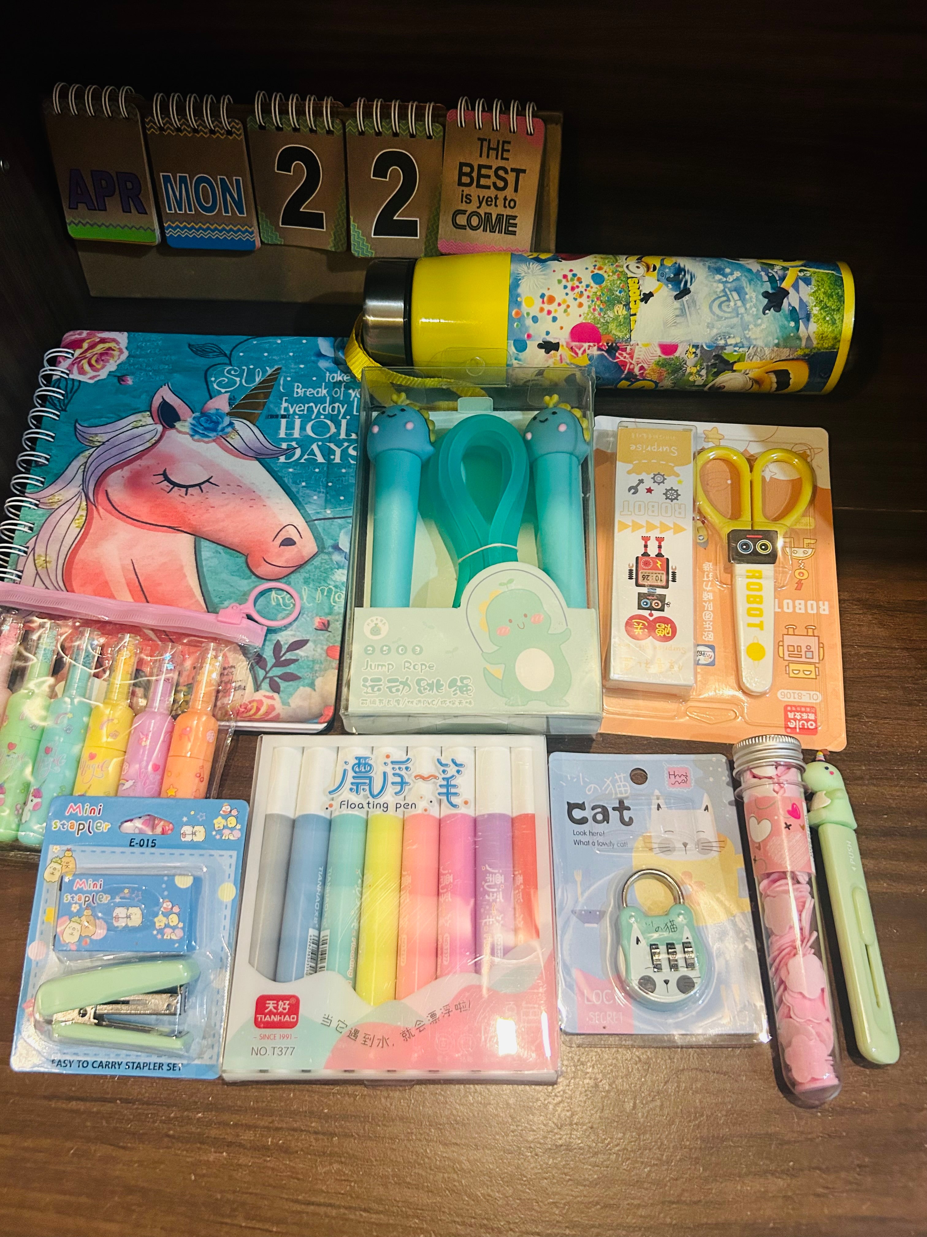 いいね！スタンプくん レッド 018 すばらしい|PEW-A2-R-18|商品カタログ|シヤチハタ株式会社