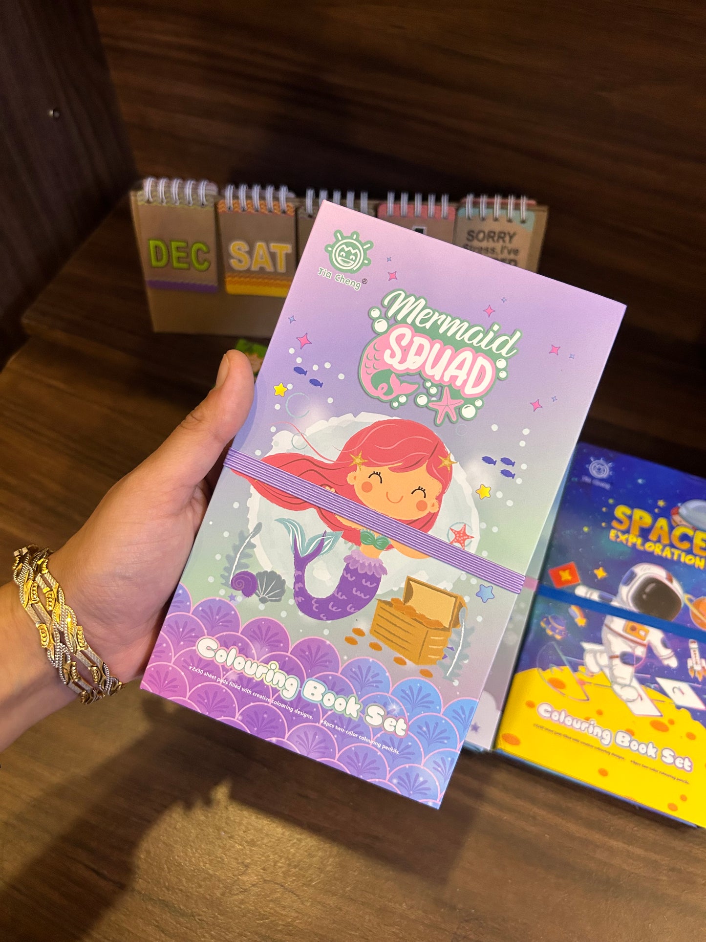 Portable Colouring Book