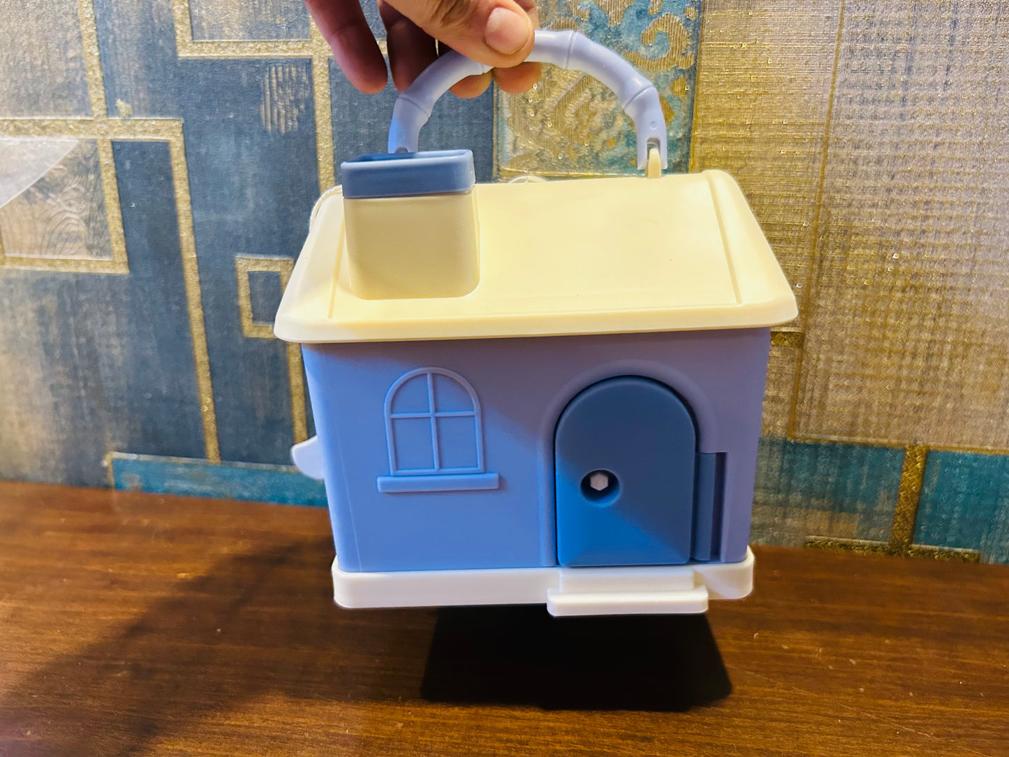 Hut Piggy Bank