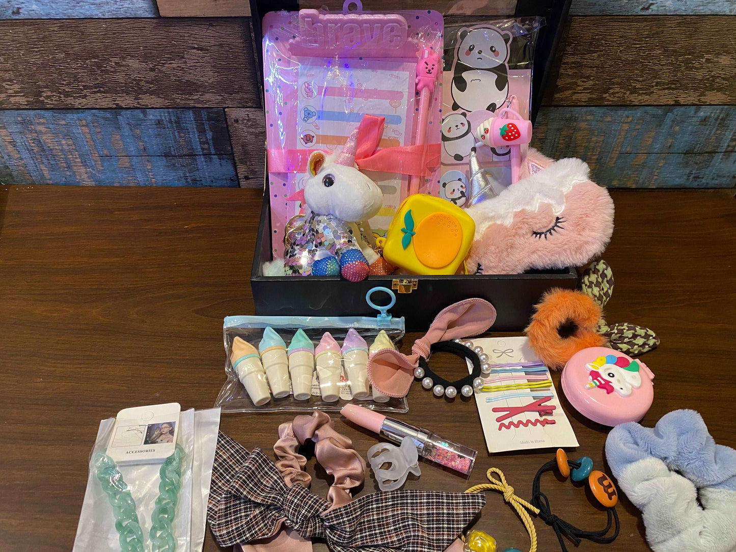 Best Friend Trunk Box