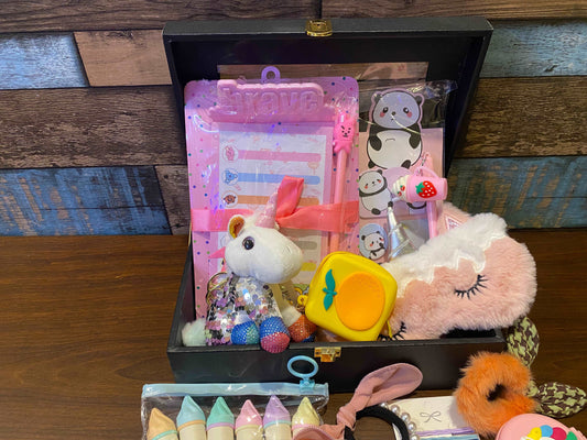 Best Friend Trunk Box