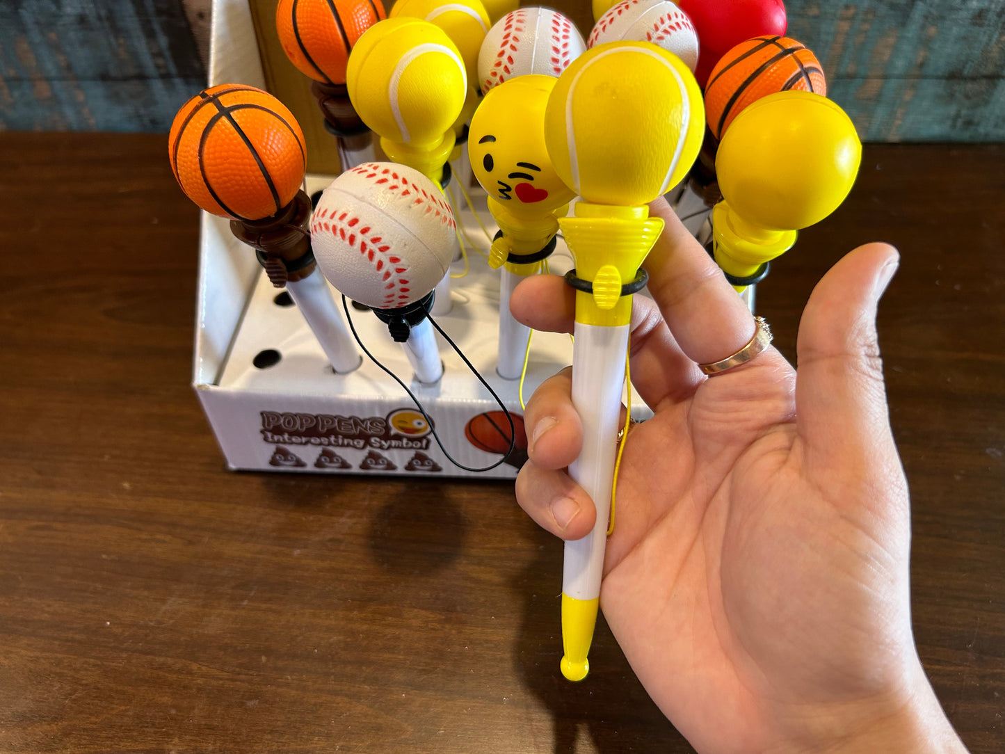 Pop Pen