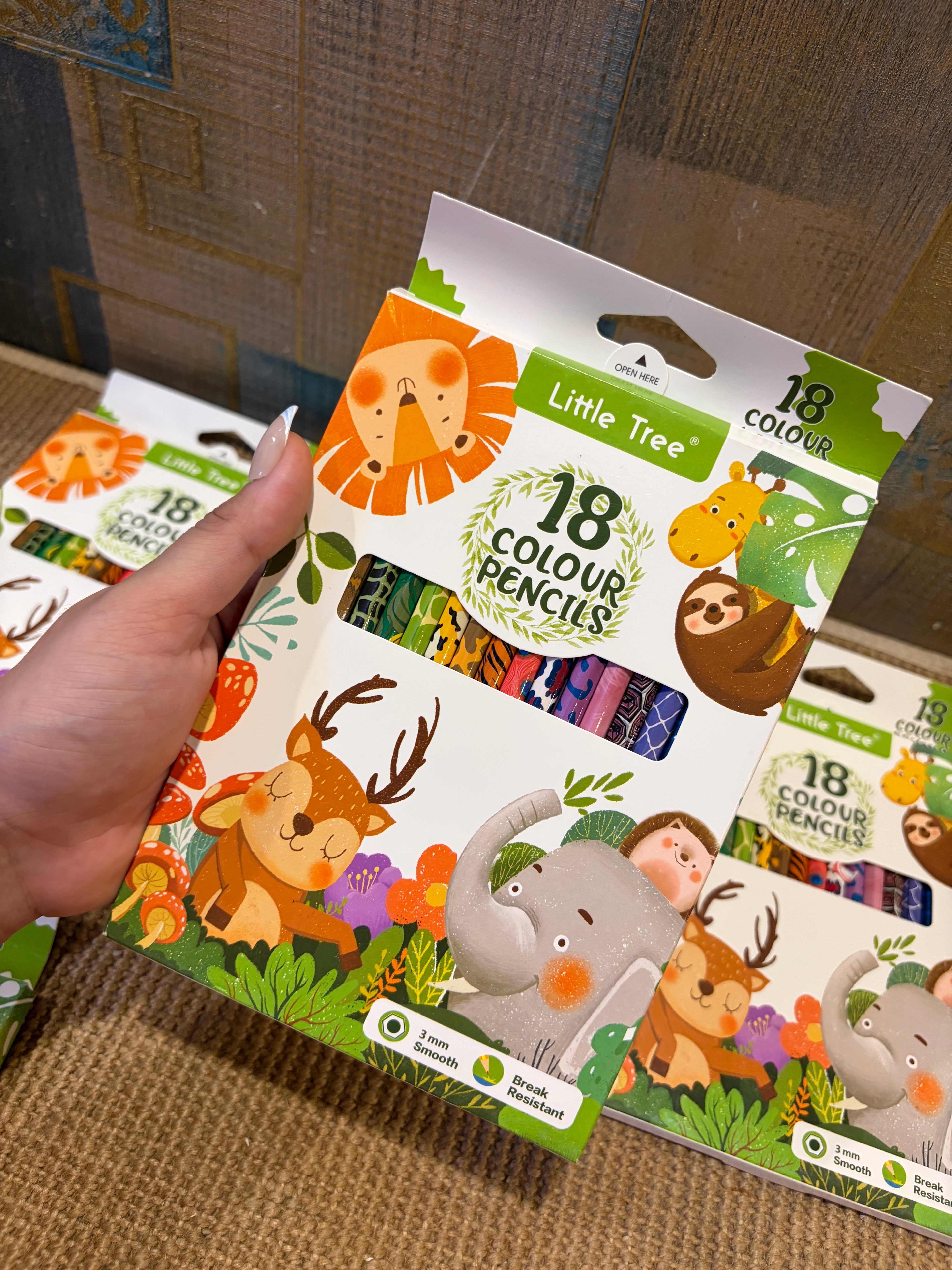 Little Tree 18 Colouring Pencils – Wild Safari Edition